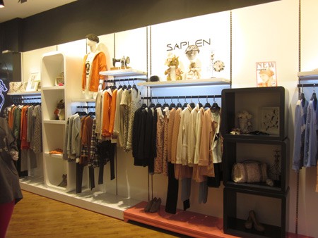 仙娉莱女装店铺展示