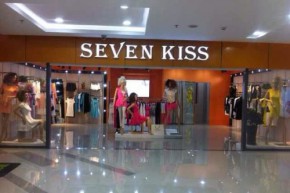 七吻店铺
