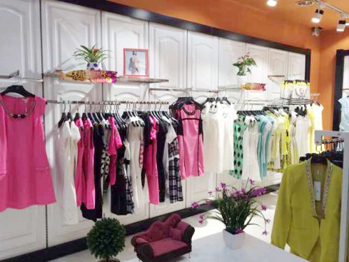 七吻女装店铺形象