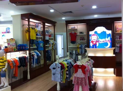 哈乐猴童装店铺形象