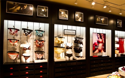 猫人经典内衣店铺形象