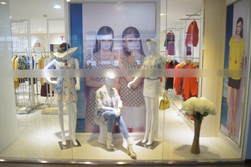 泰格女装店铺展示