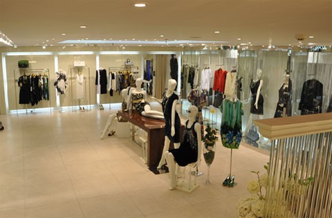 玛莎璐伊女装店铺展示