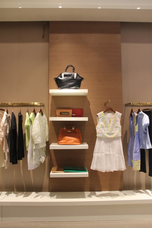 S+女装店铺展示