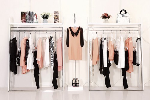 衣香芳苑女装店铺形象