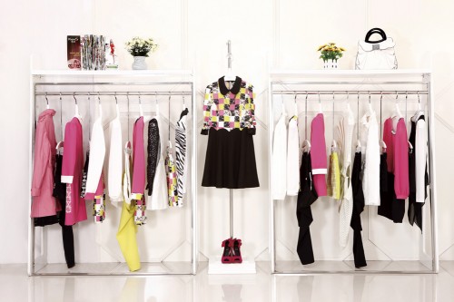 衣香芳苑女装店铺形象