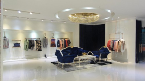 利宝妮女装店铺形象