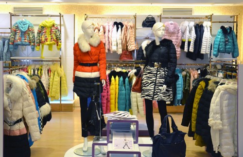 耶丽雅女装店铺展示