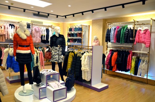 耶丽雅女装店铺展示