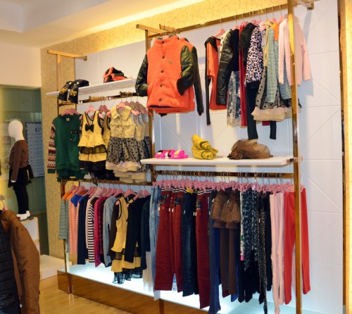 耶丽雅女装店铺形象