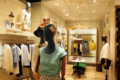 Z11女装店铺形象