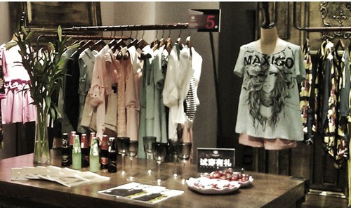 玛诗可女装店铺形象