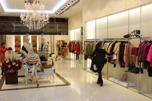 韩真女装店铺展示