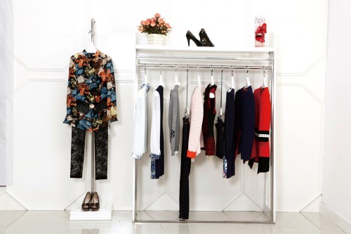 衣香芳苑女装店铺形象