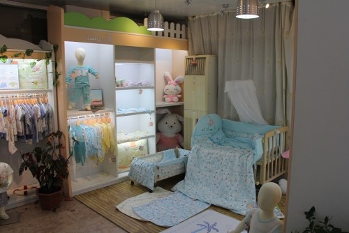 蓓宝童装店铺形象