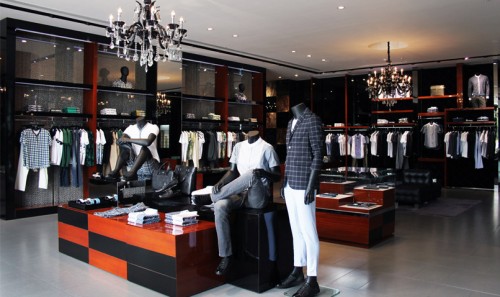 威杰思男装店铺展示