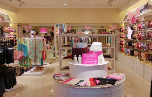 新感觉内衣店铺形象