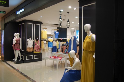 岱熹女装店铺展示