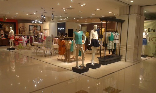 岱熹女装店铺展示