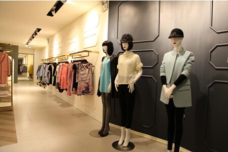 玛泰迩女装店铺展示