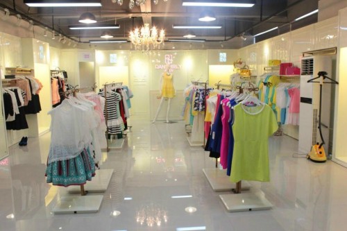 丹时力女装店铺形象