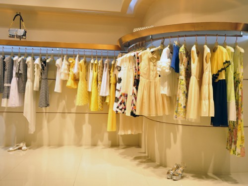 特卖壹佰女装店铺形象