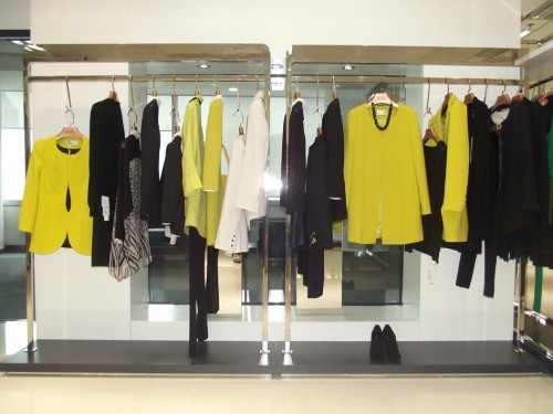 诗佳欣帛女装店铺形象