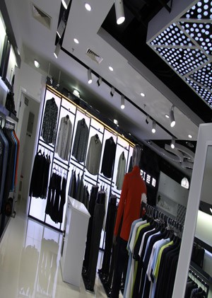 芭勒男装店铺展示