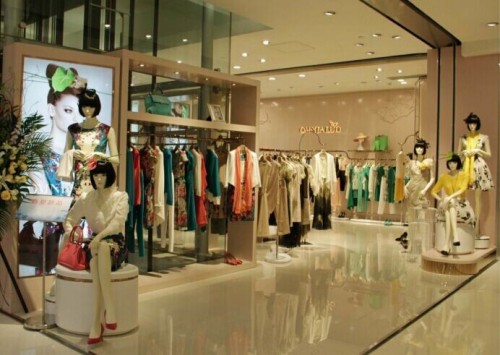 欧柏兰奴女装店铺展示
