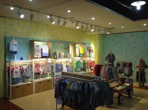 巴迪宝贝童装店铺展示