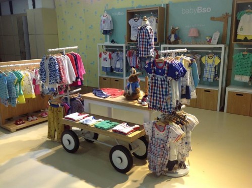 巴迪宝贝童装店铺形象