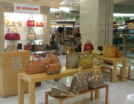 邓禄普店铺展示