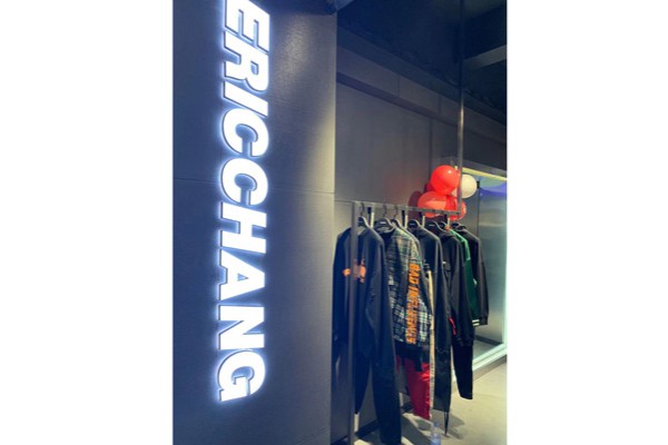 ERICCHANG休闲装店铺展示