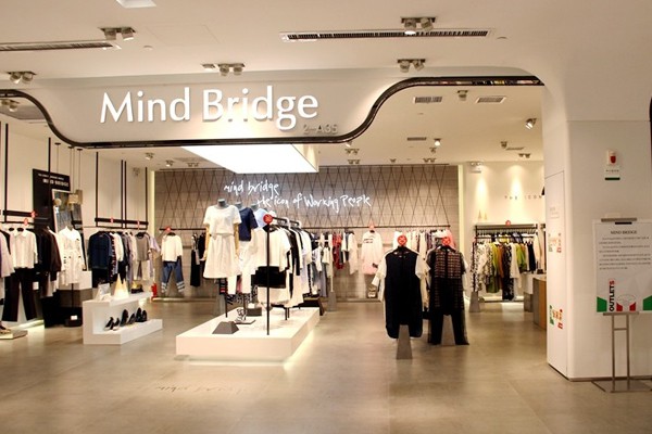 mindbridge女装店铺形象