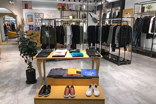 莎斯莱思男装店铺形象