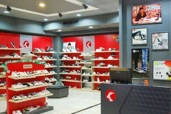 足下登鞋帽店铺展示