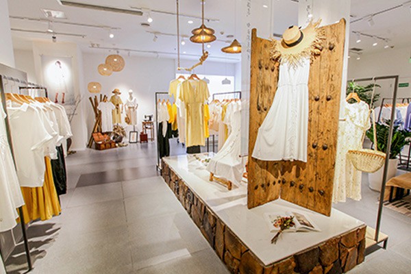 mokoo女装店铺形象