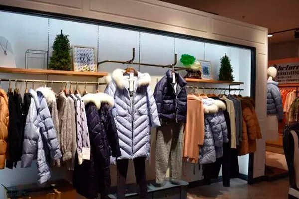 璞秀女装店铺形象