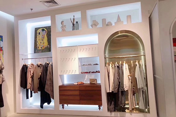 薇薇希女装店铺展示