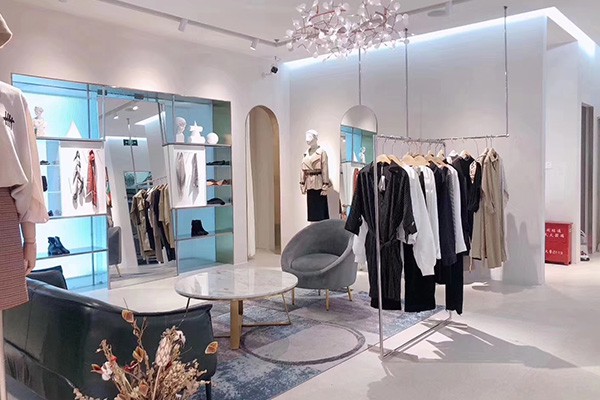 薇薇希女装店铺展示