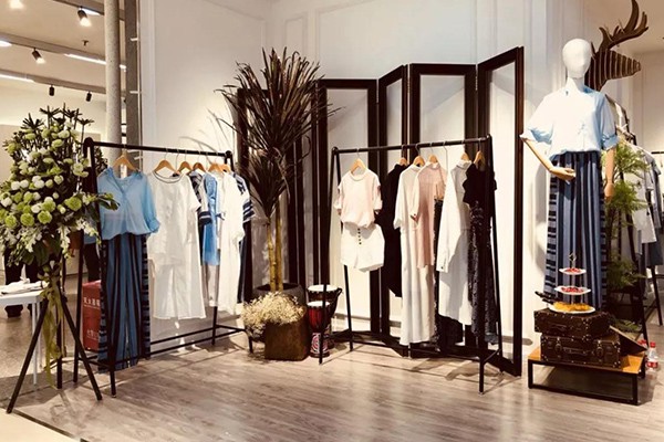 IK女装店铺展示