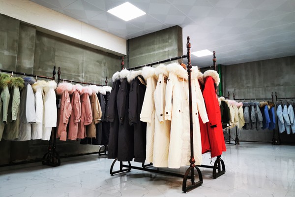 淘衣岛女装店铺展示