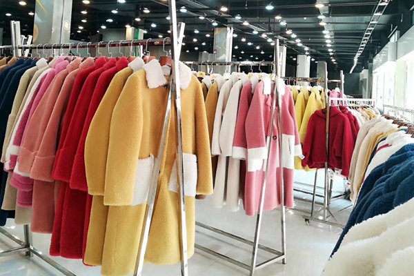 淘衣岛女装店铺展示