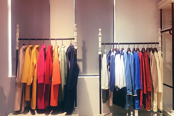 淘衣岛女装店铺展示