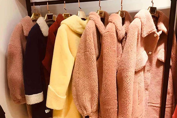 淘衣岛女装店铺展示