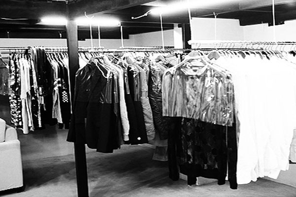 有男度男装店铺展示