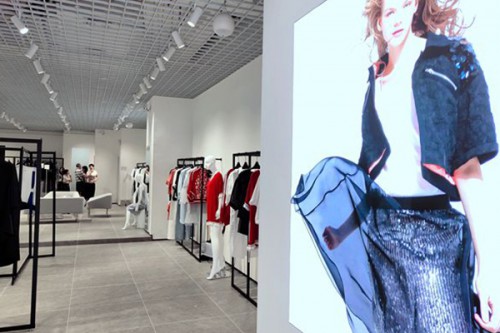 尚来女装店铺展示