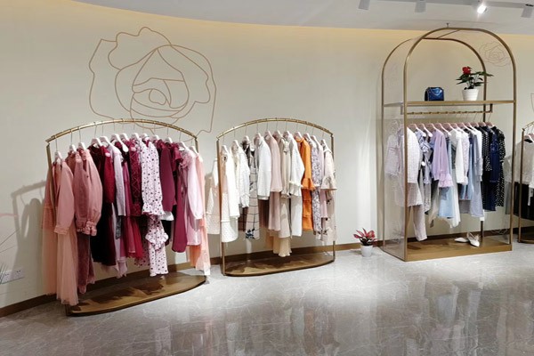 MVSSE淼色女装店铺展示