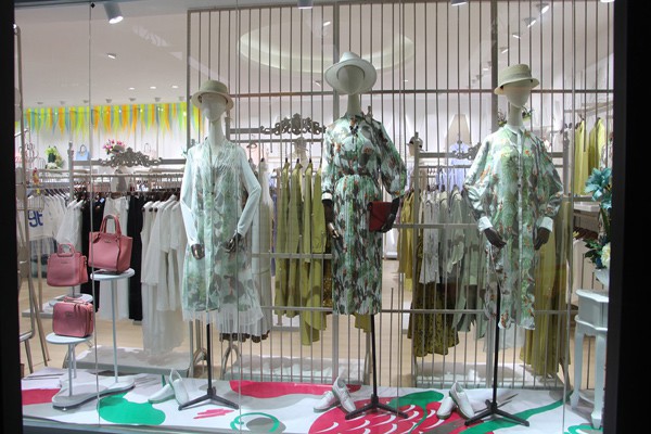 欧米媞女装店铺形象