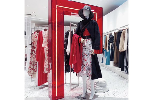 Ou.allin欧引女装店铺展示